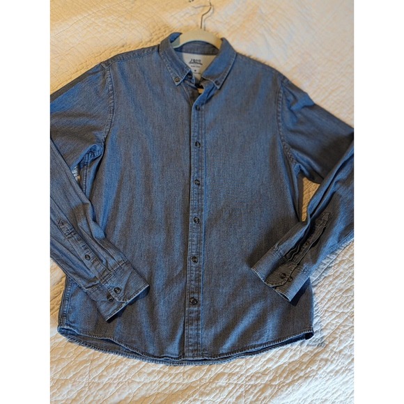 IZOD Men's Saltwater Wash Long Sleeve Button Down Shirt Size Medium Blue - Picture 1 of 13